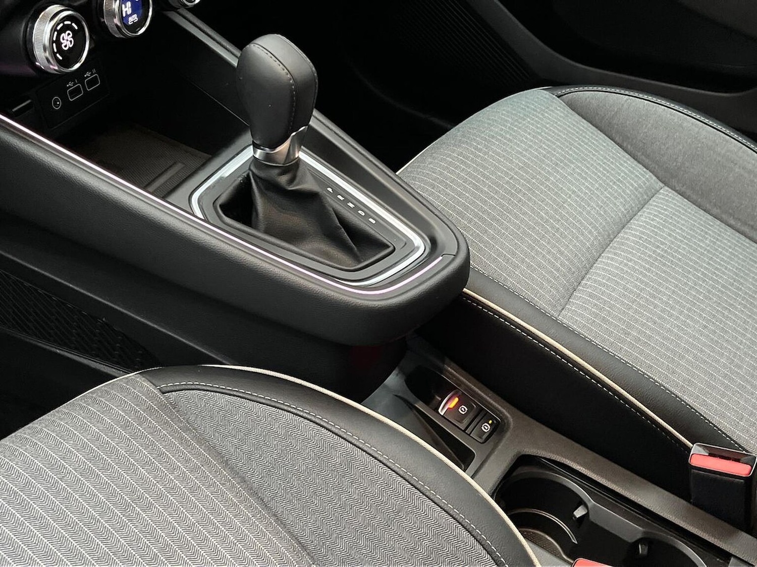 Used Renault Clio 2024 for sale - 76951166: Photo 14