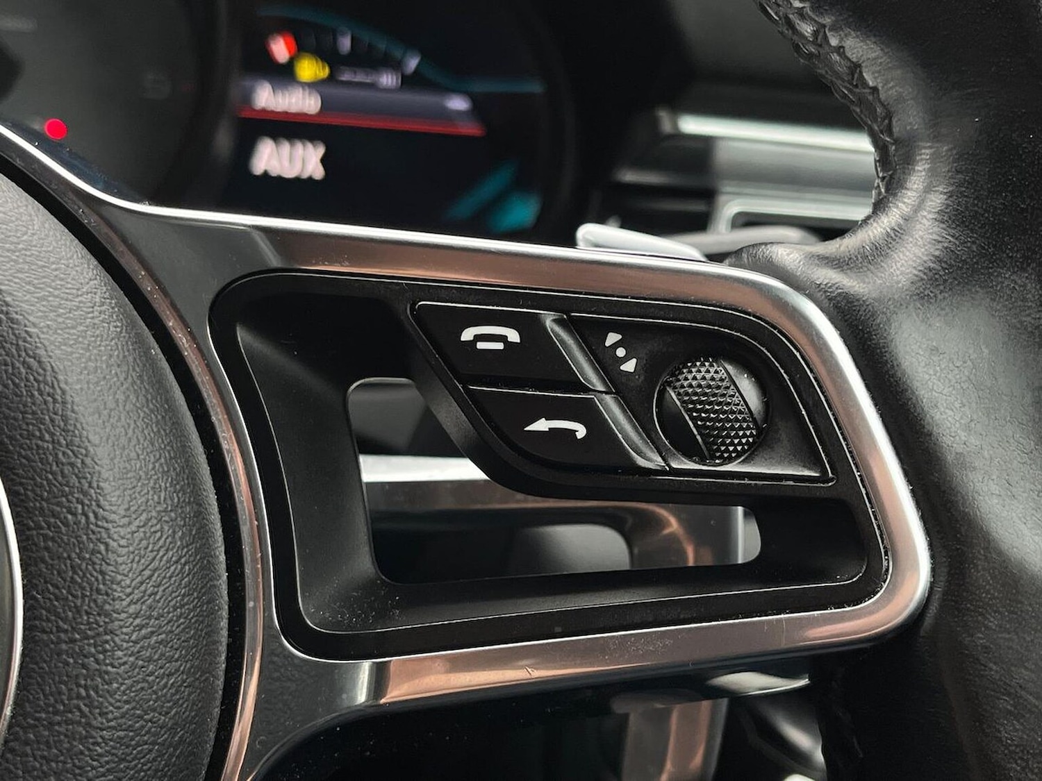 Used Porsche Macan 2015 for sale - 76906308: Photo 28