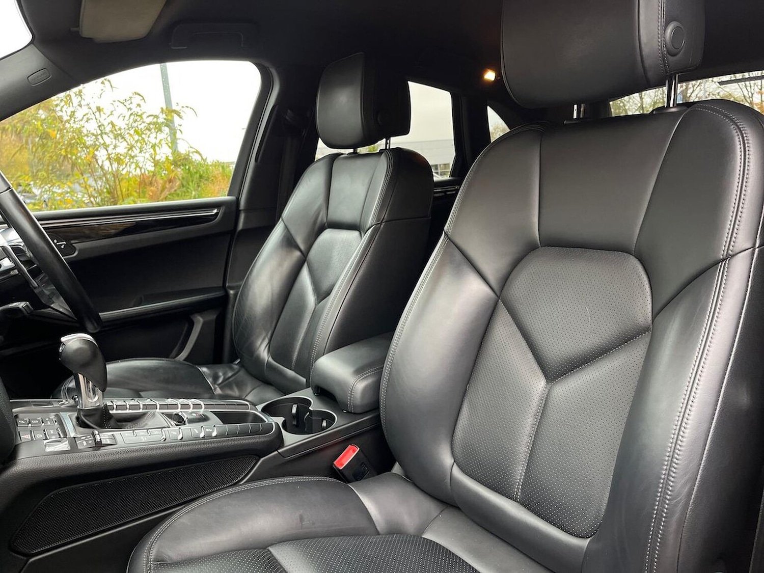 Used Porsche Macan 2015 for sale - 76906308: Photo 33