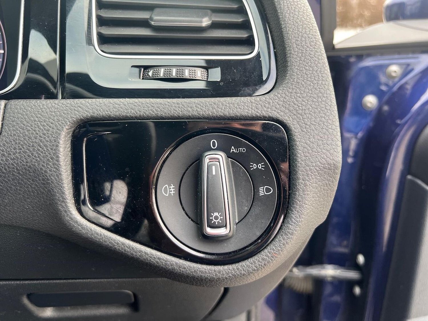 Used Volkswagen Golf 2018 for sale - 77069998: Photo 23