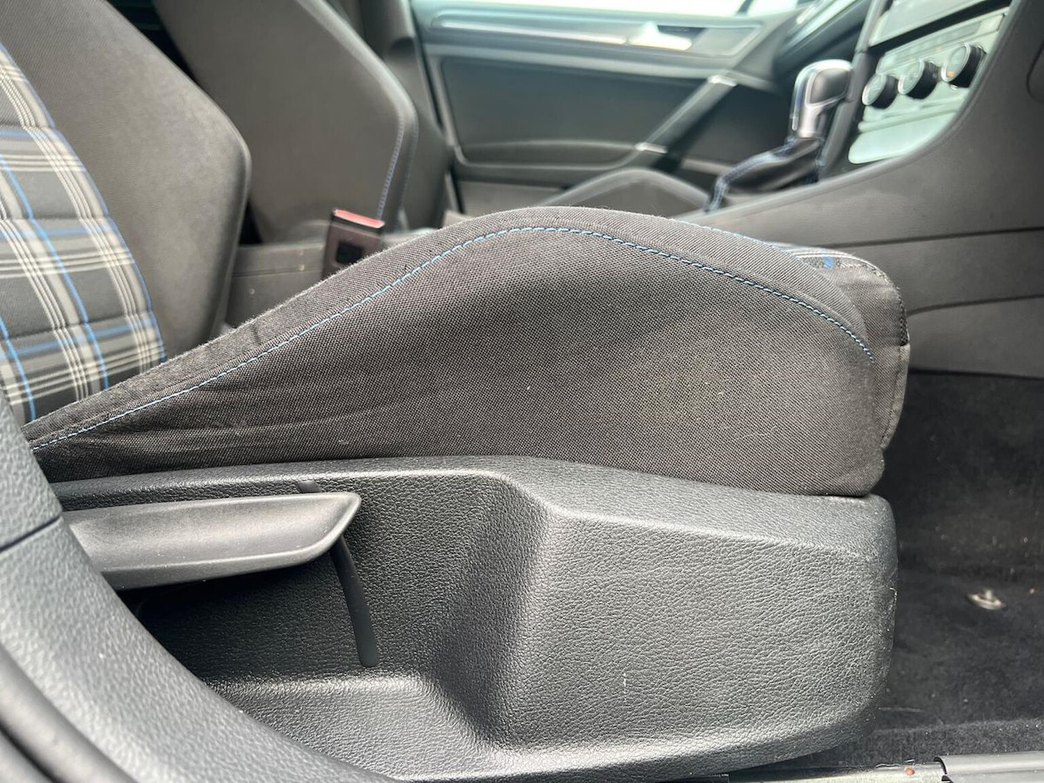 Used Volkswagen Golf 2018 for sale - 77069998: Photo 31