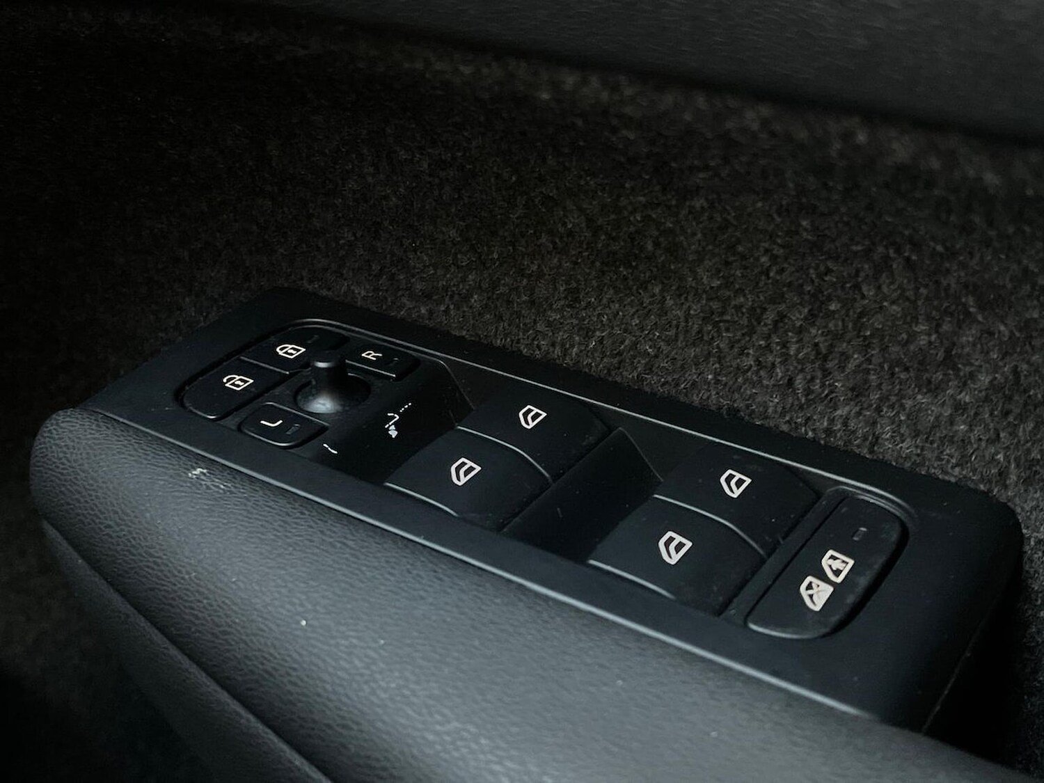 Used Volvo C40 2022 for sale - 76628125: Photo 22