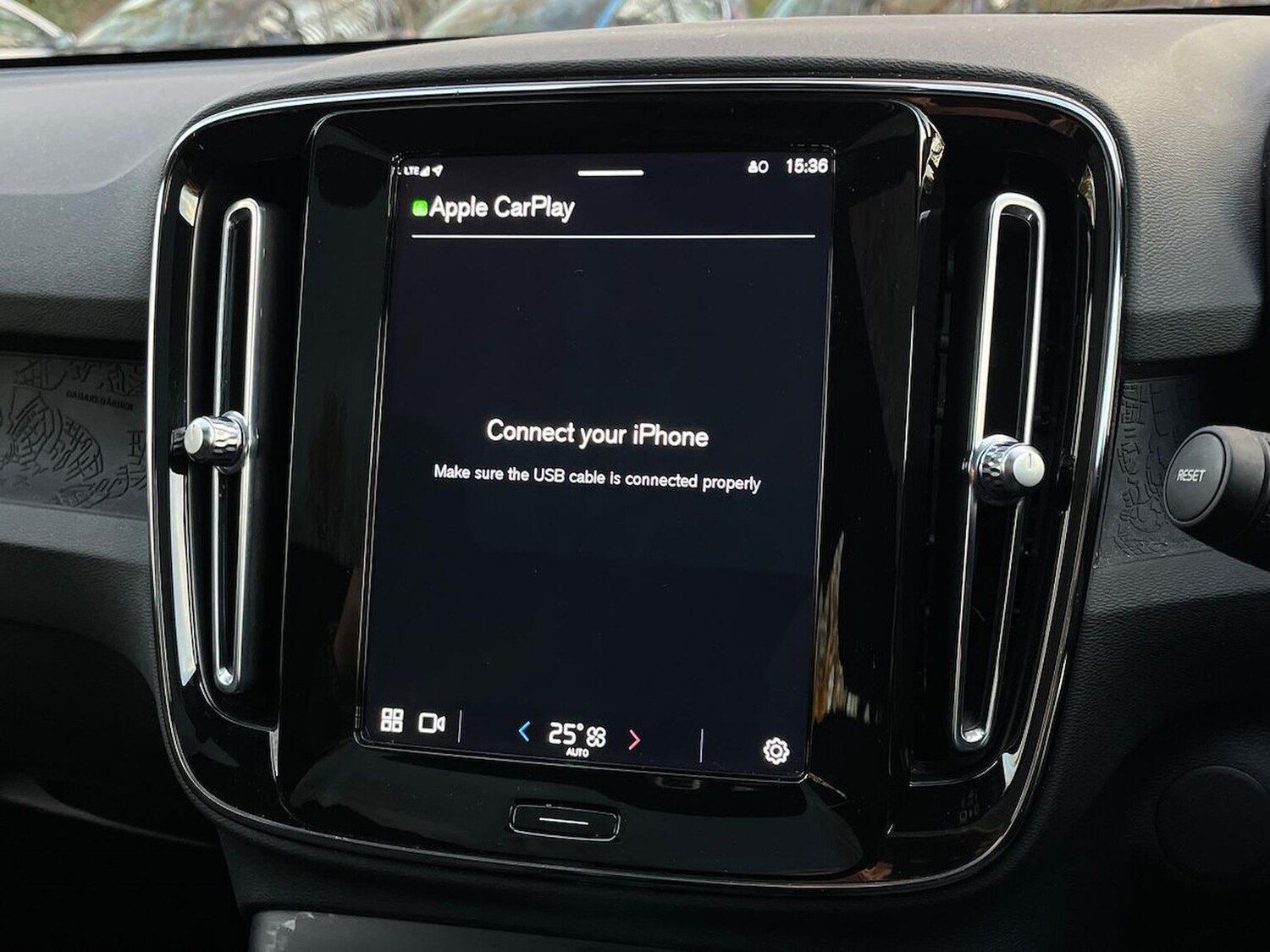 Used Volvo C40 2022 for sale - 76628125: Photo 26