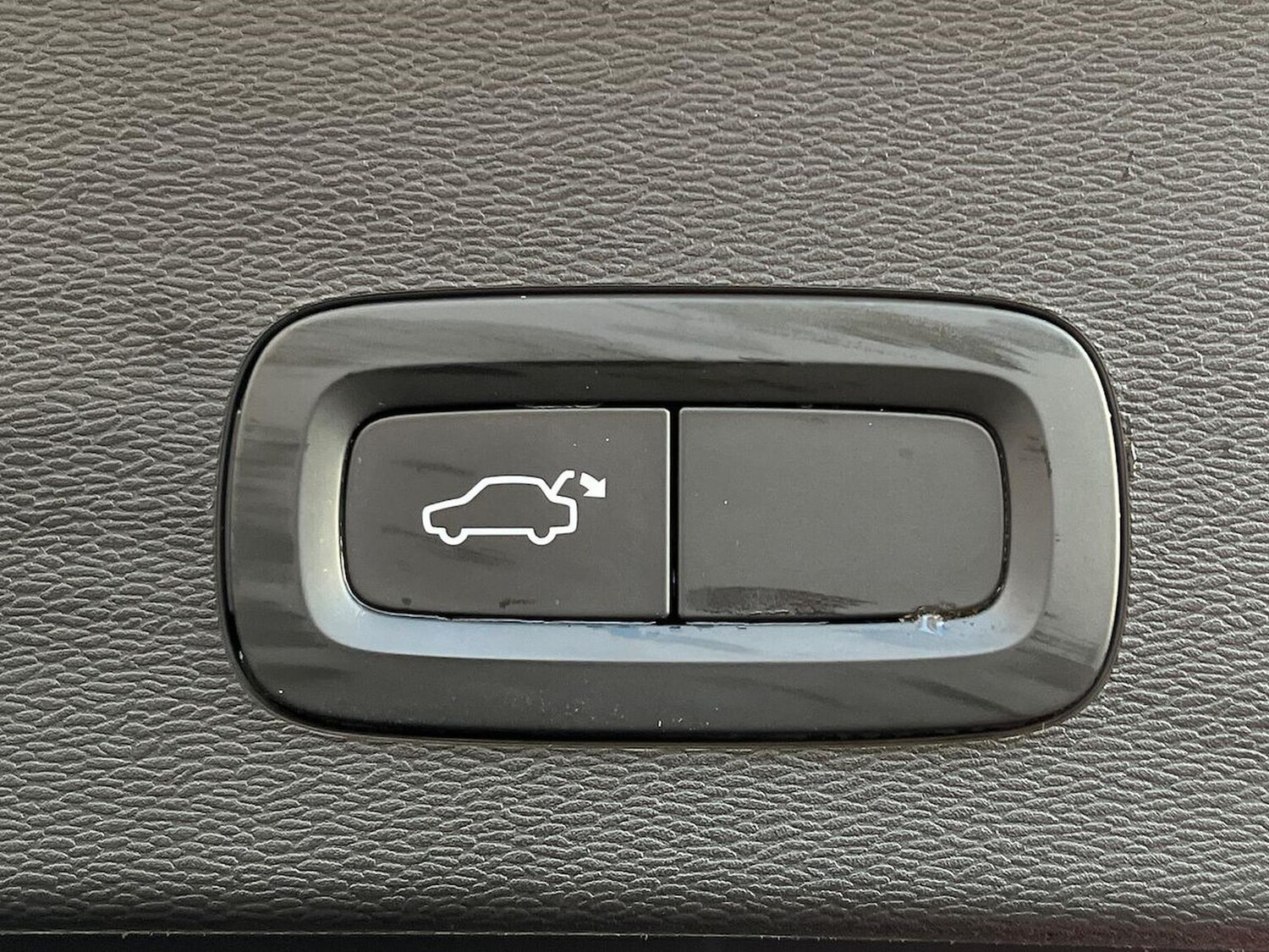 Used Volvo C40 2022 for sale - 76628125: Photo 45