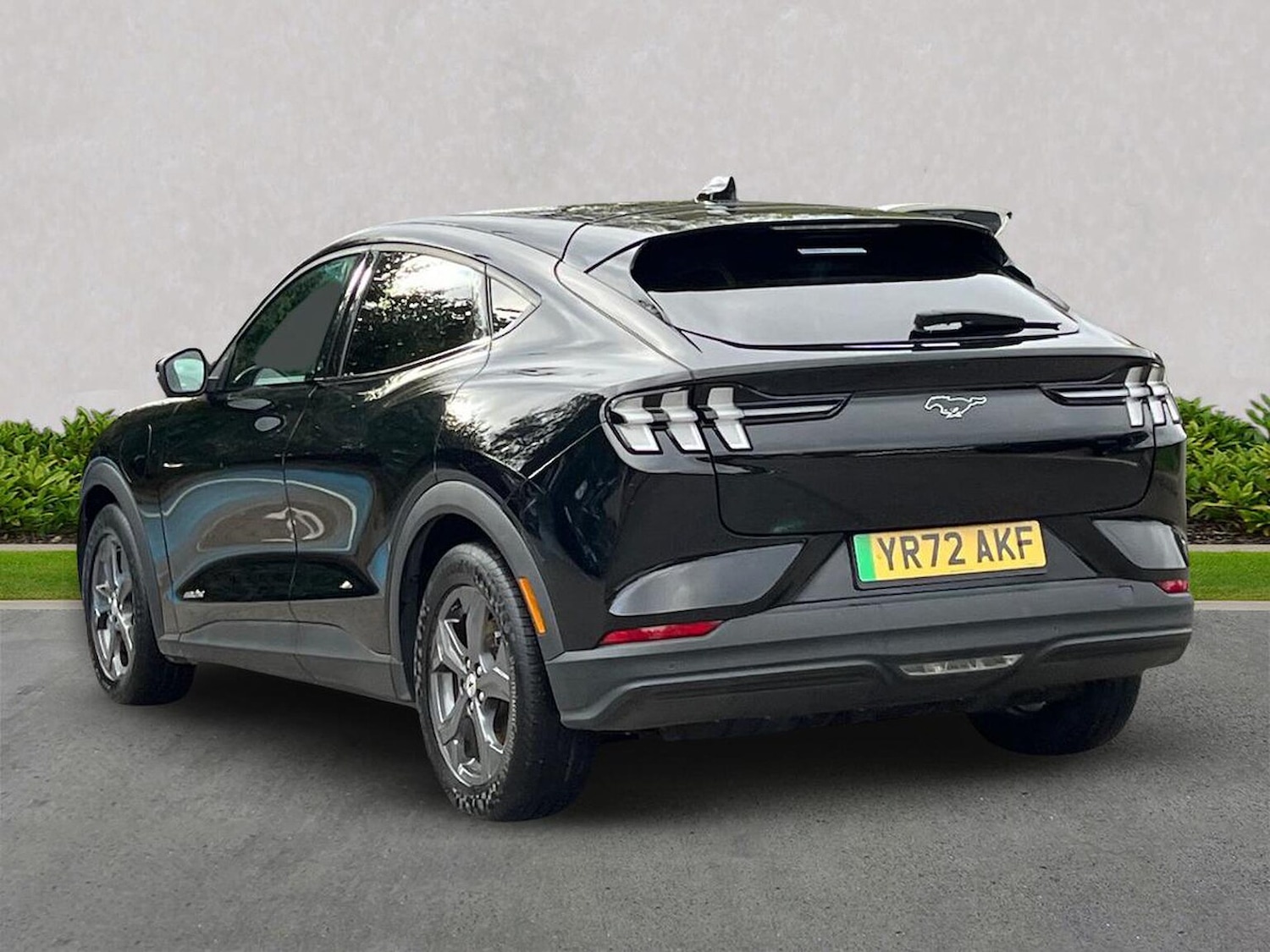 Used Ford Mustang Mach-E 2022 for sale - 76402452: Photo 2