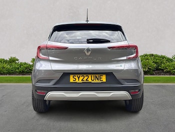 Used Renault Captur 2022 for sale - 76275114: Photo