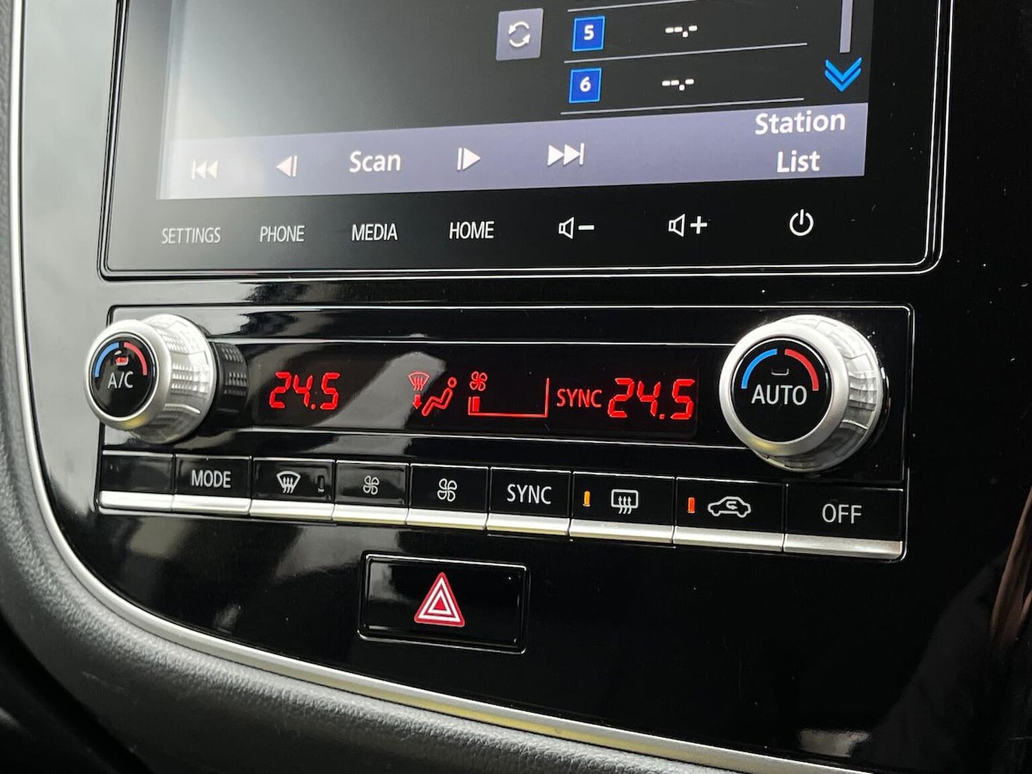 Used Mitsubishi Outlander 2020 for sale - 76464641: Photo 12