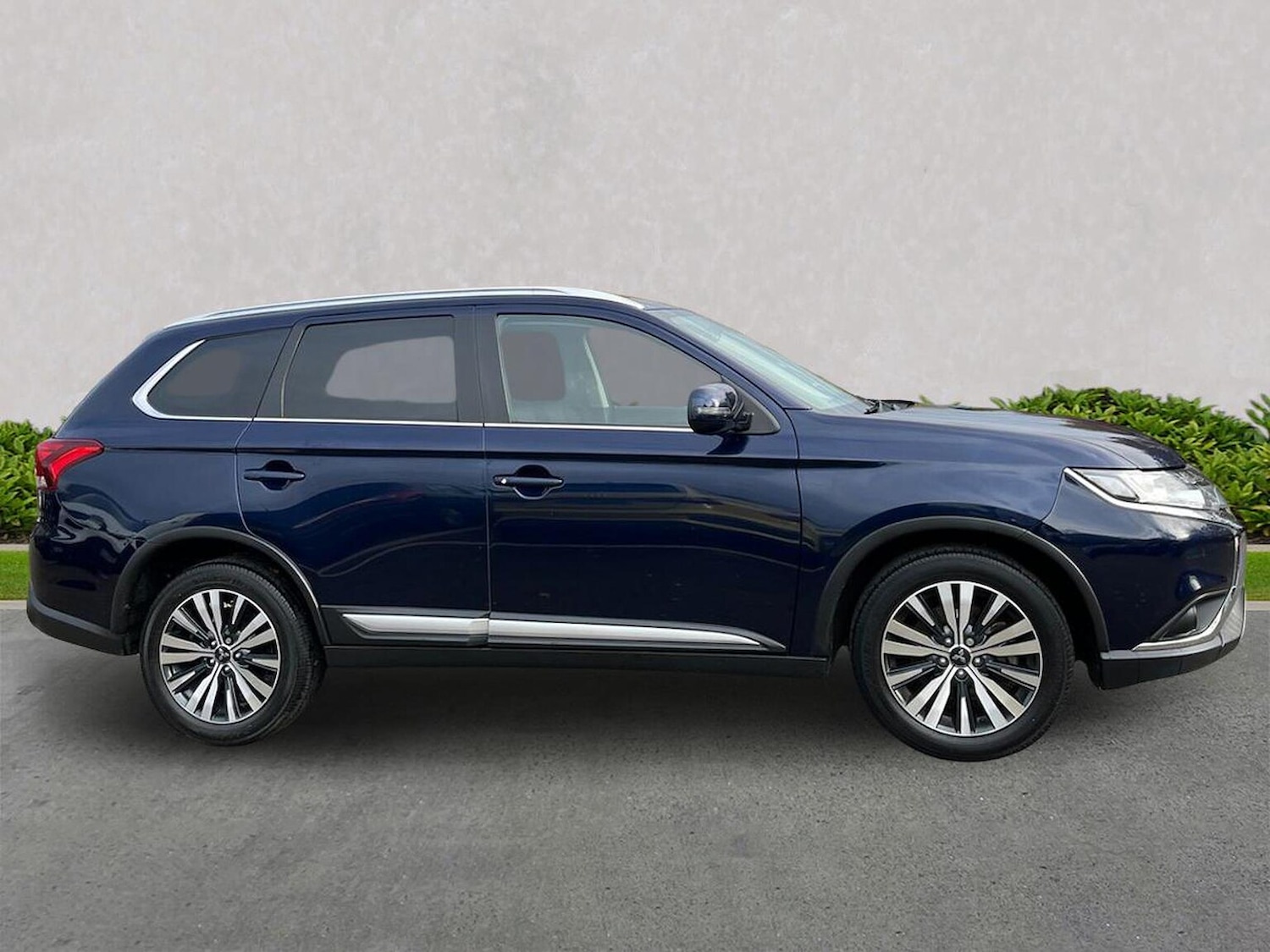 Used Mitsubishi Outlander 2020 for sale - 76464641: Photo 3