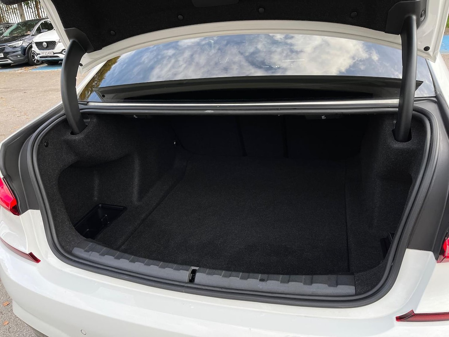 Used BMW 3 Series 2021 for sale - 76346987: Photo 17