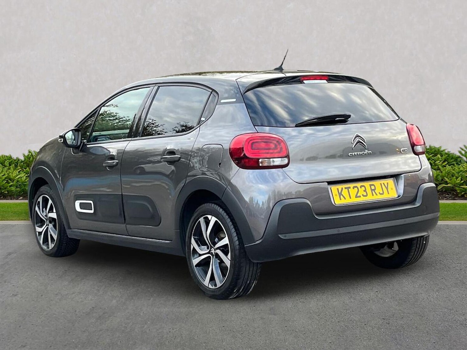 Used Citroen C3 2023 for sale - 76396910: Photo 2