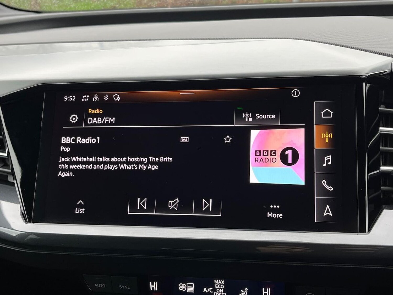 Used Audi Q4 e-tron 2023 for sale - 78139567: Photo 14