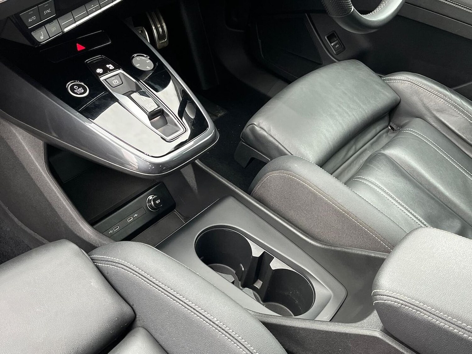 Used Audi Q4 e-tron 2023 for sale - 78139567: Photo 16