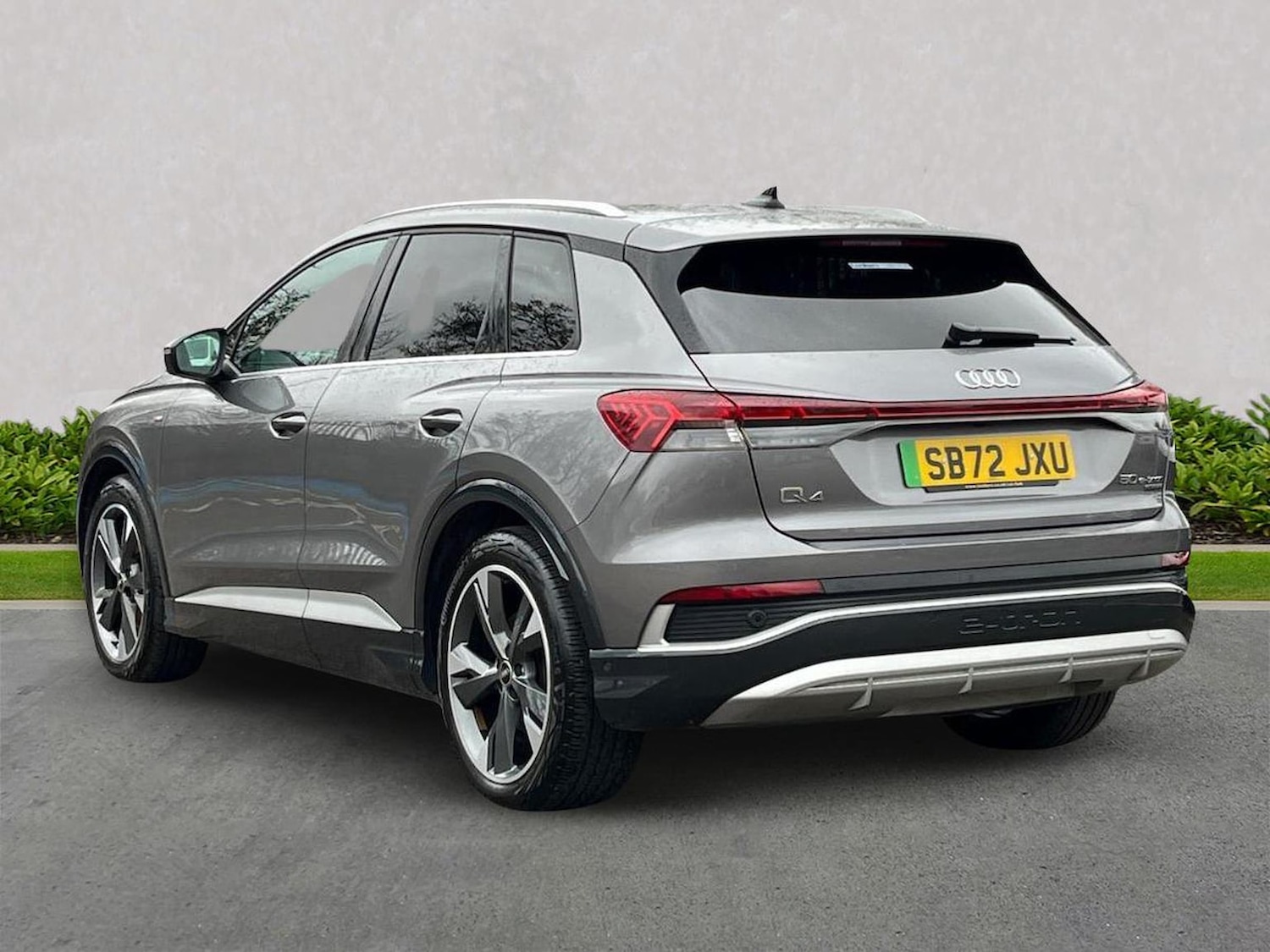 Used Audi Q4 e-tron 2023 for sale - 78139567: Photo 2