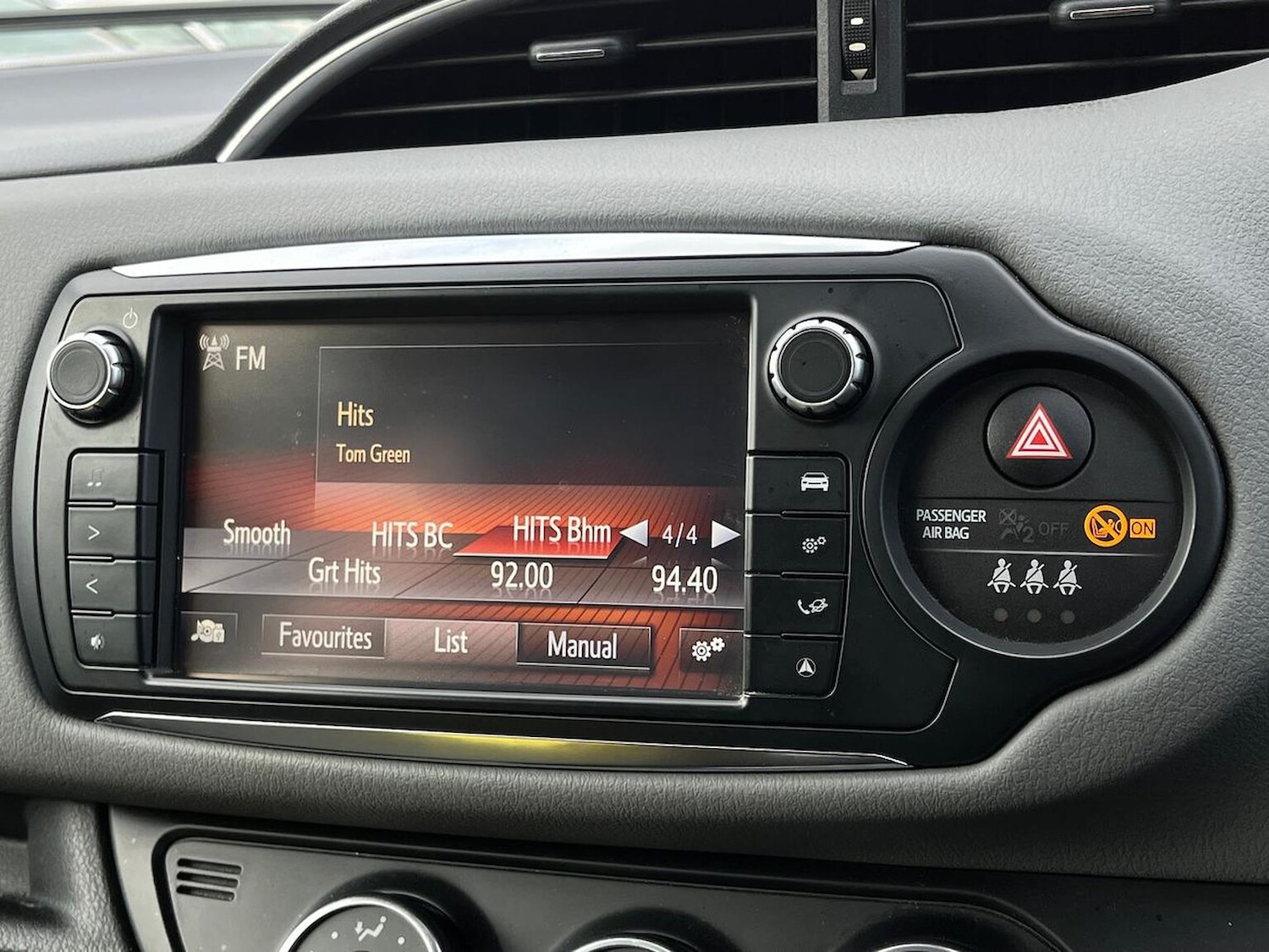 Used Toyota Yaris 2015 for sale - 76628119: Photo 12