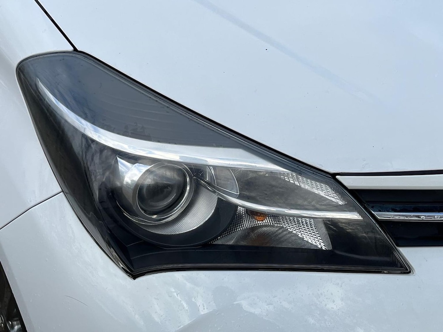 Used Toyota Yaris 2015 for sale - 76628119: Photo 35