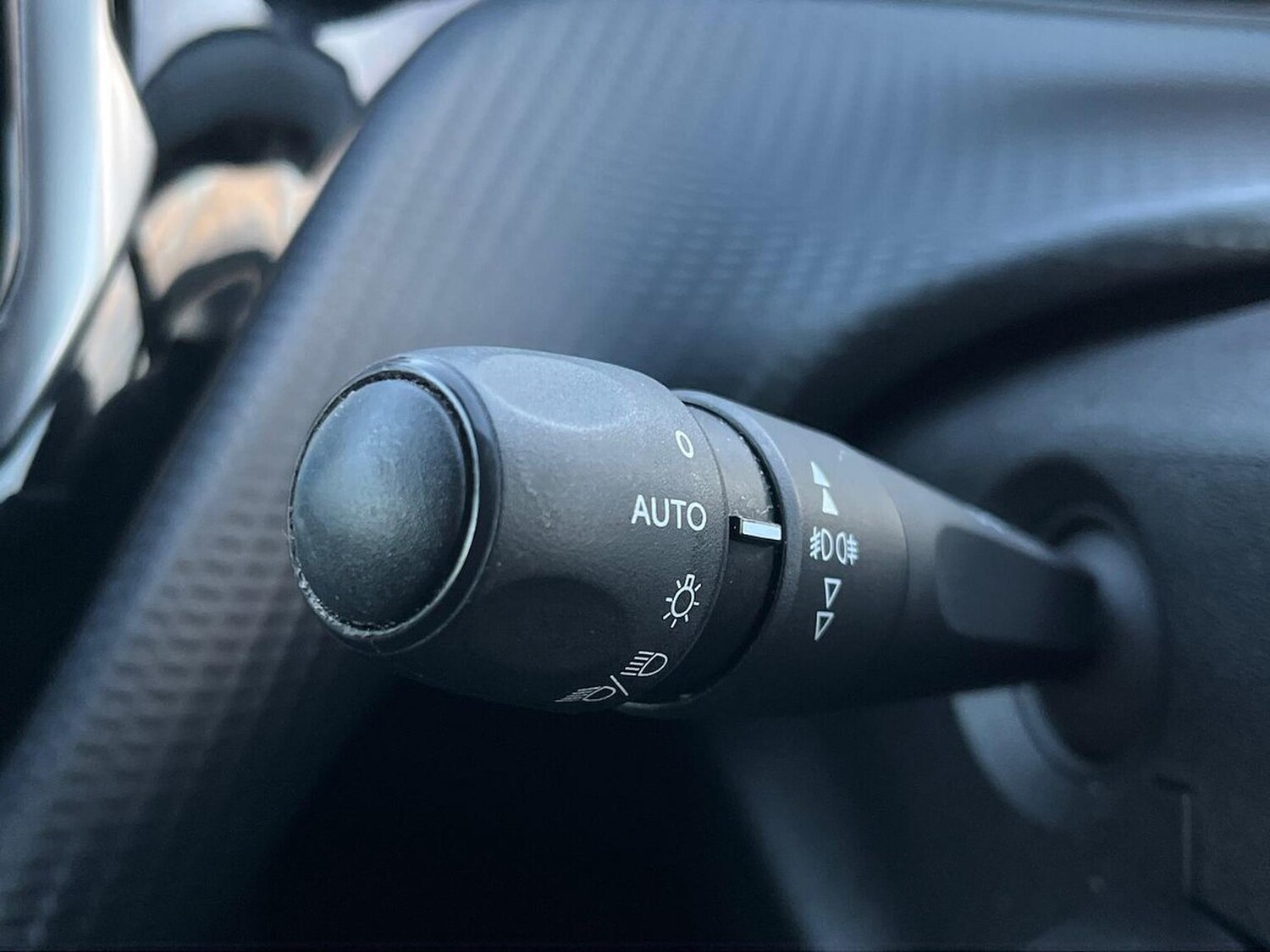 Used Peugeot 208 2019 for sale - 77078022: Photo 29