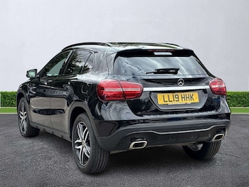 Used Mercedes-Benz GLA 2019 for sale - 79451184: Photo