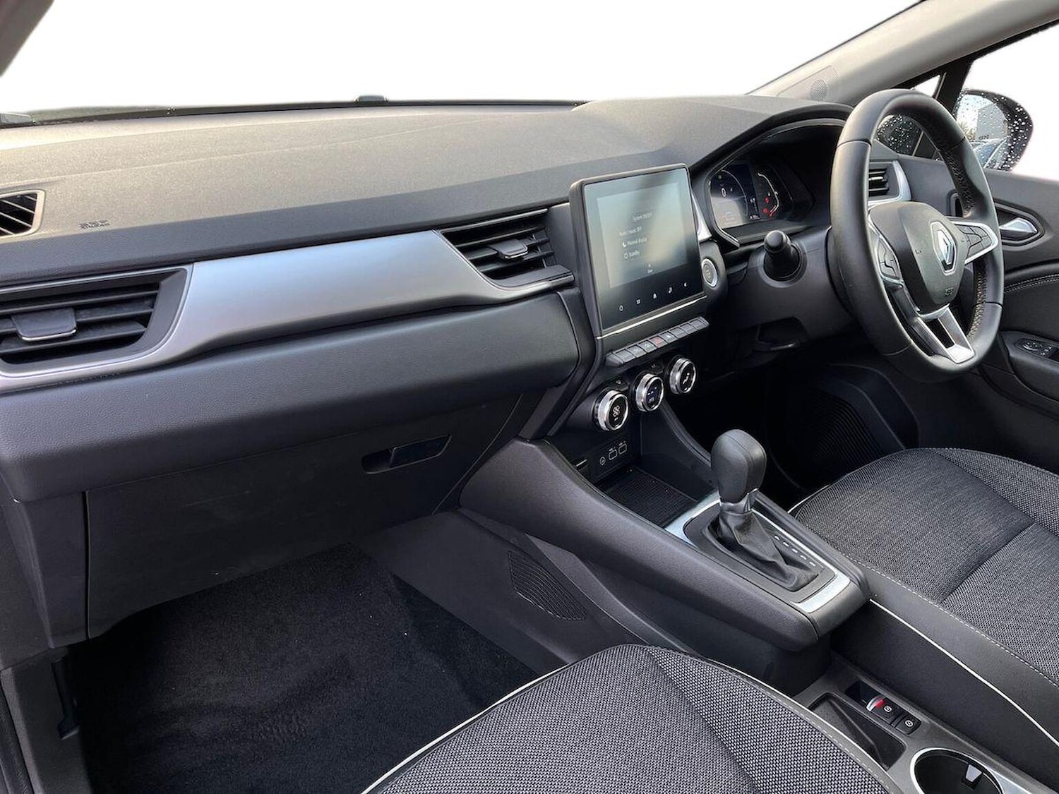 Used Renault Captur 2024 for sale - 76958741: Photo 8