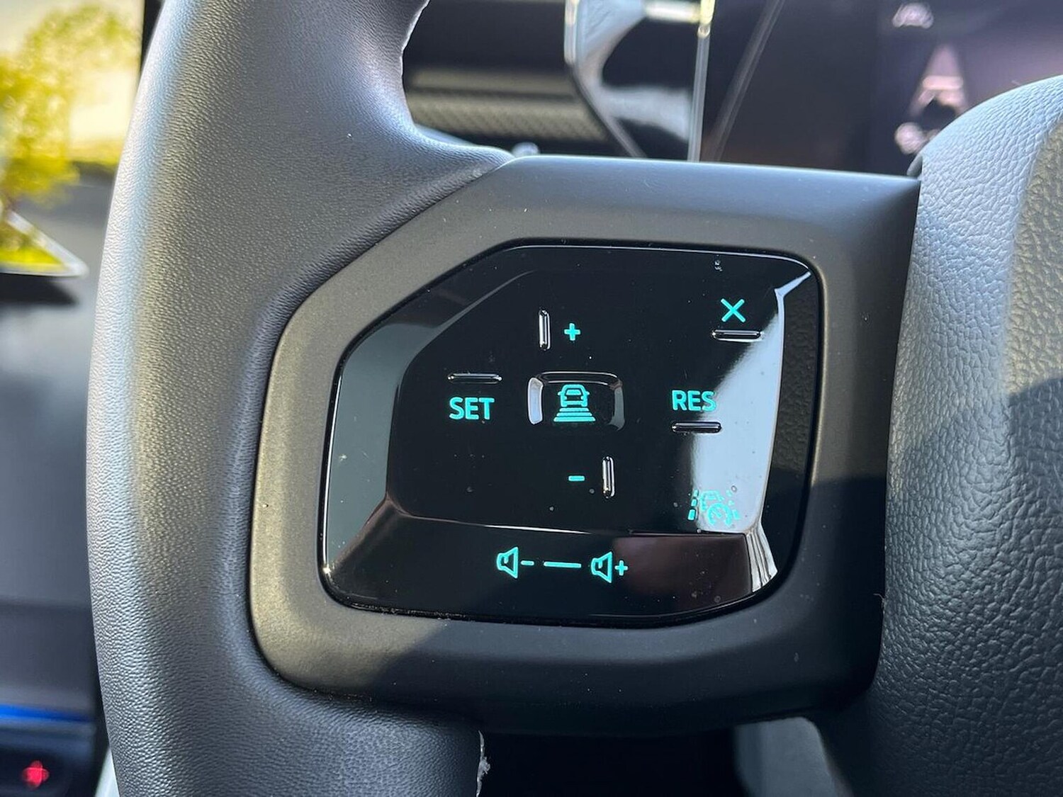 Used Ford Explorer 2024 for sale - 77488757: Photo 26