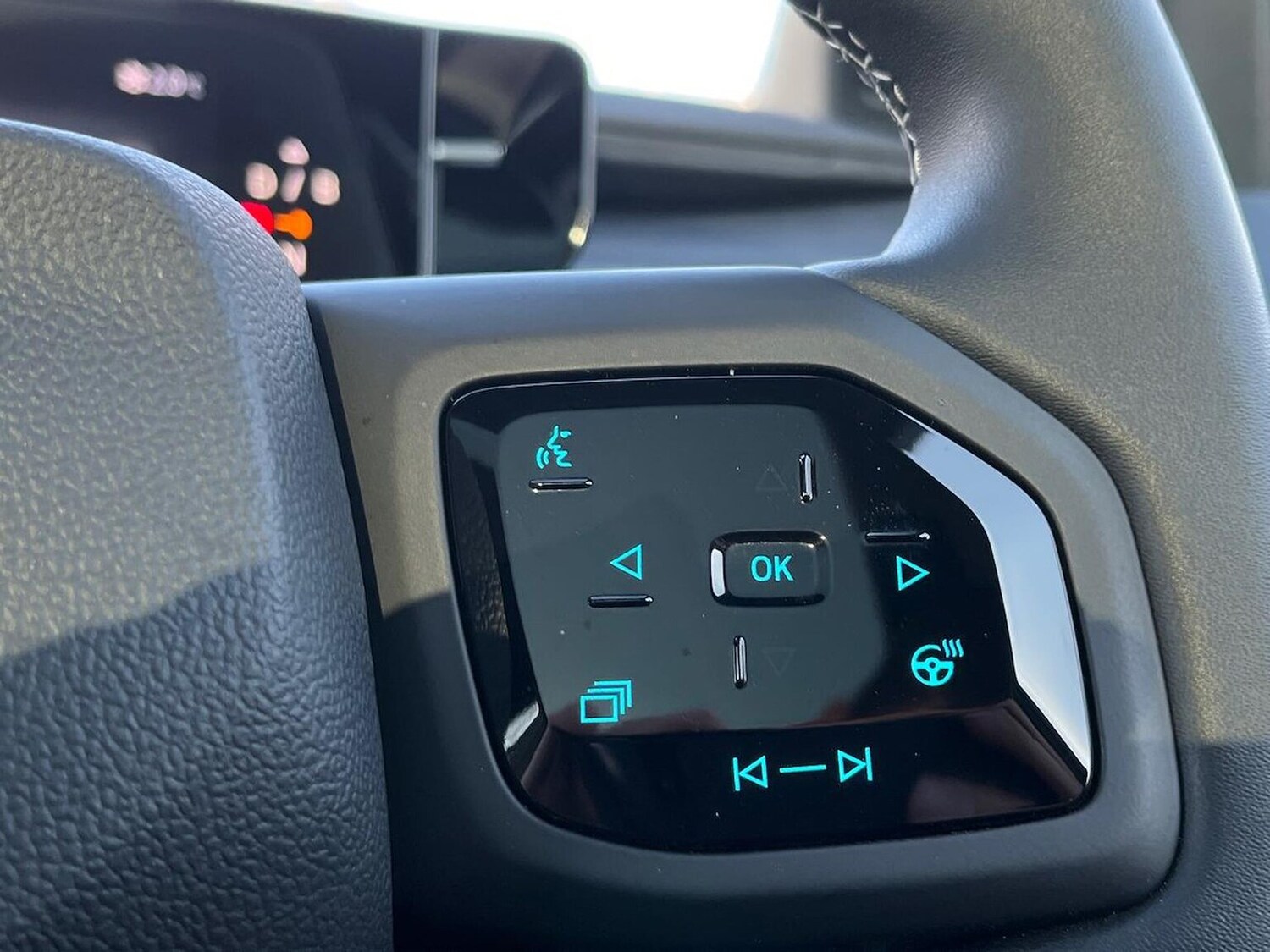 Used Ford Explorer 2024 for sale - 77488757: Photo 27