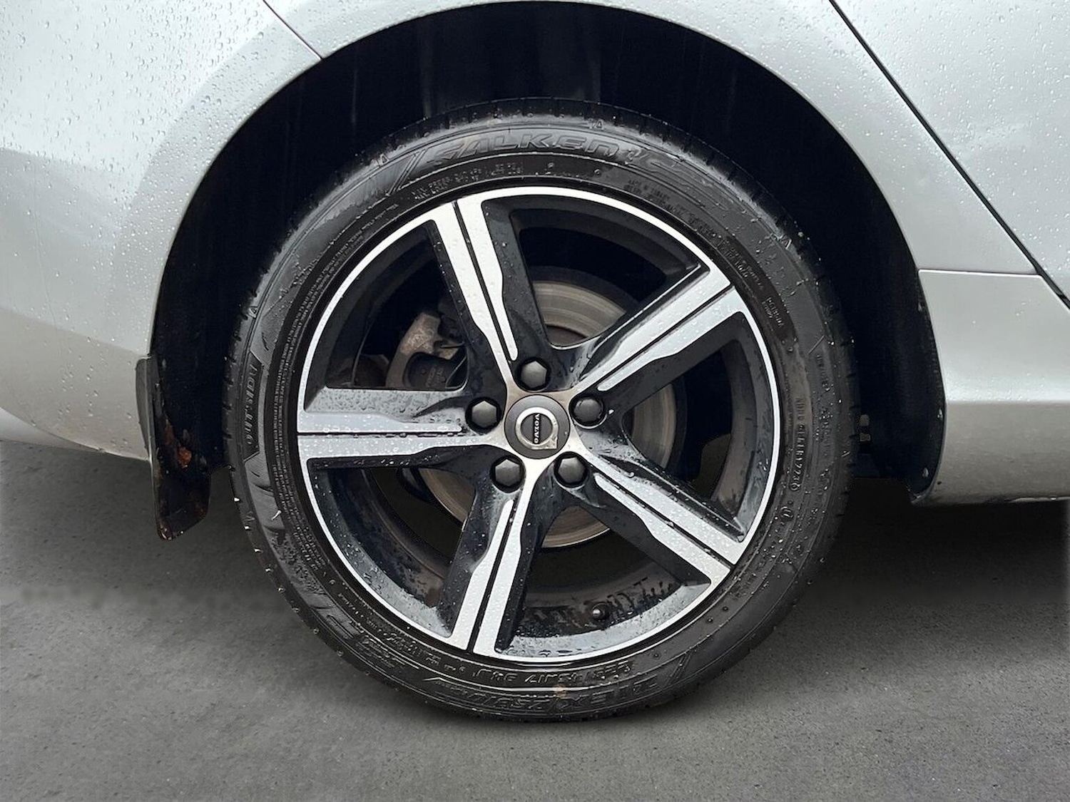 Used Volvo V40 2016 for sale - 76951165: Photo 7