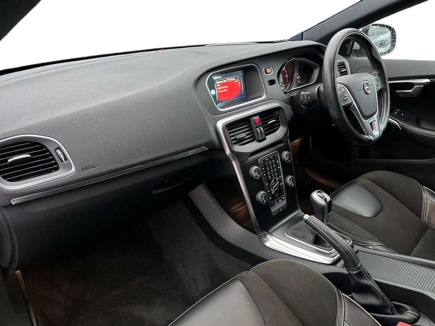 Used Volvo V40 2016 for sale - 76951165: Photo 8