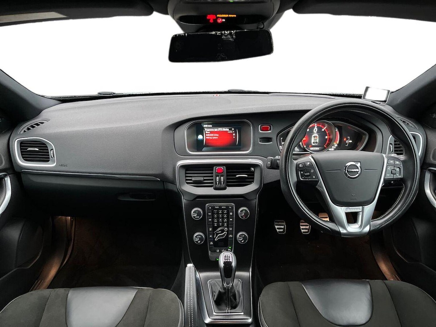 Used Volvo V40 2016 for sale - 76951165: Photo 9