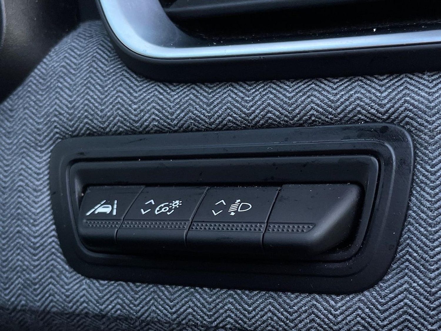 Used Renault Clio 2024 for sale - 76741239: Photo 23