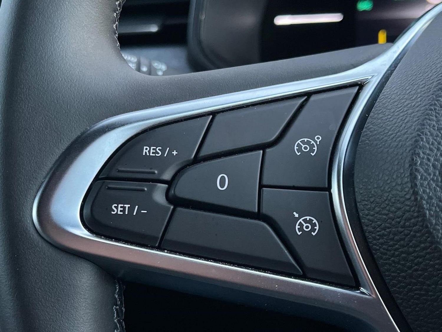 Used Renault Clio 2024 for sale - 76741239: Photo 27