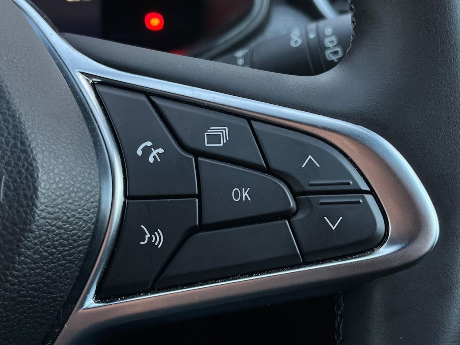 Used Renault Clio 2024 for sale - 76741239: Photo 28