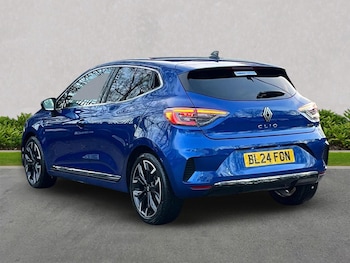 Used Renault Clio 2024 for sale - 76741239: Photo