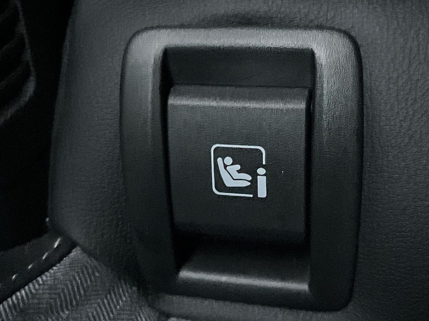 Used Renault Clio 2024 for sale - 76741239: Photo 45