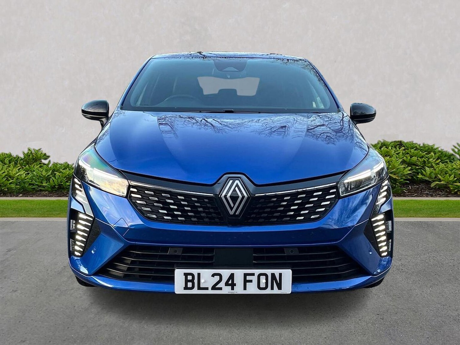 Used Renault Clio 2024 for sale - 76741239: Photo 5