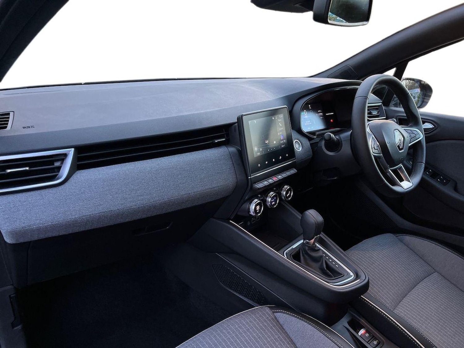 Used Renault Clio 2024 for sale - 76741239: Photo 8