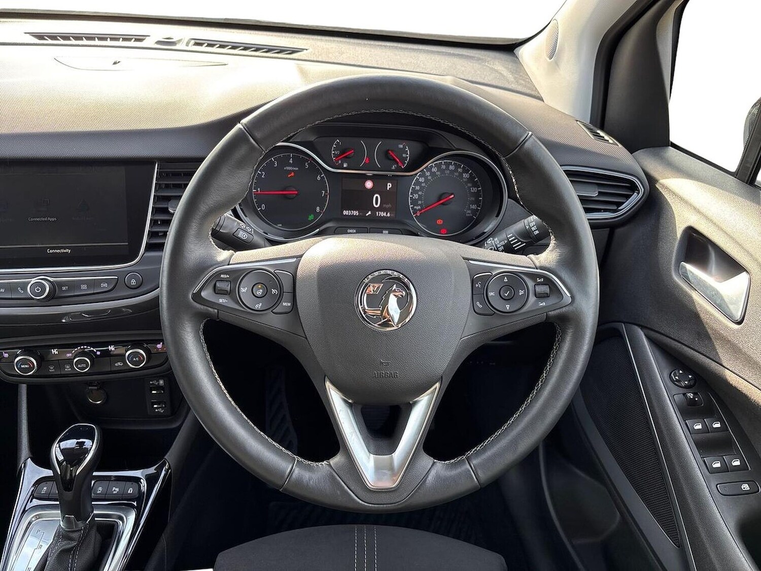 Used Vauxhall Crossland 2024 for sale - 76187114: Photo 9