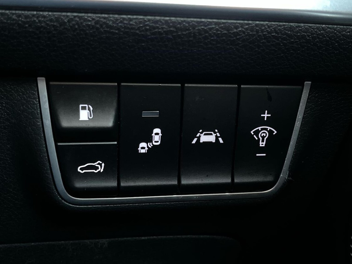 Used Kia Stinger 2019 for sale - 76396912: Photo 22