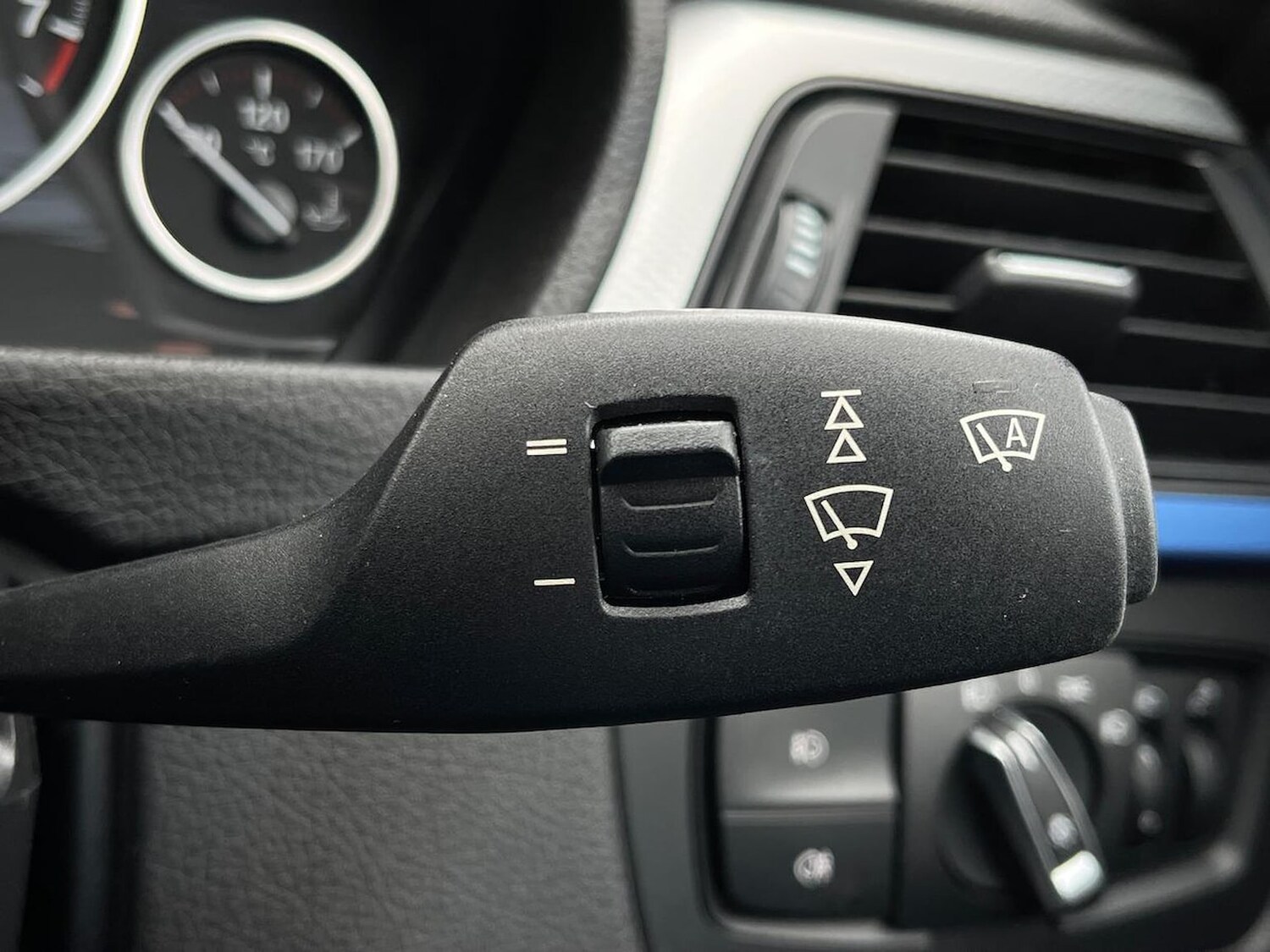 Used BMW 3 Series 2015 for sale - 76177589: Photo 29