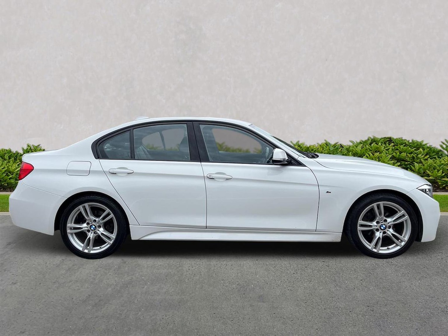 Used BMW 3 Series 2015 for sale - 76177589: Photo 3