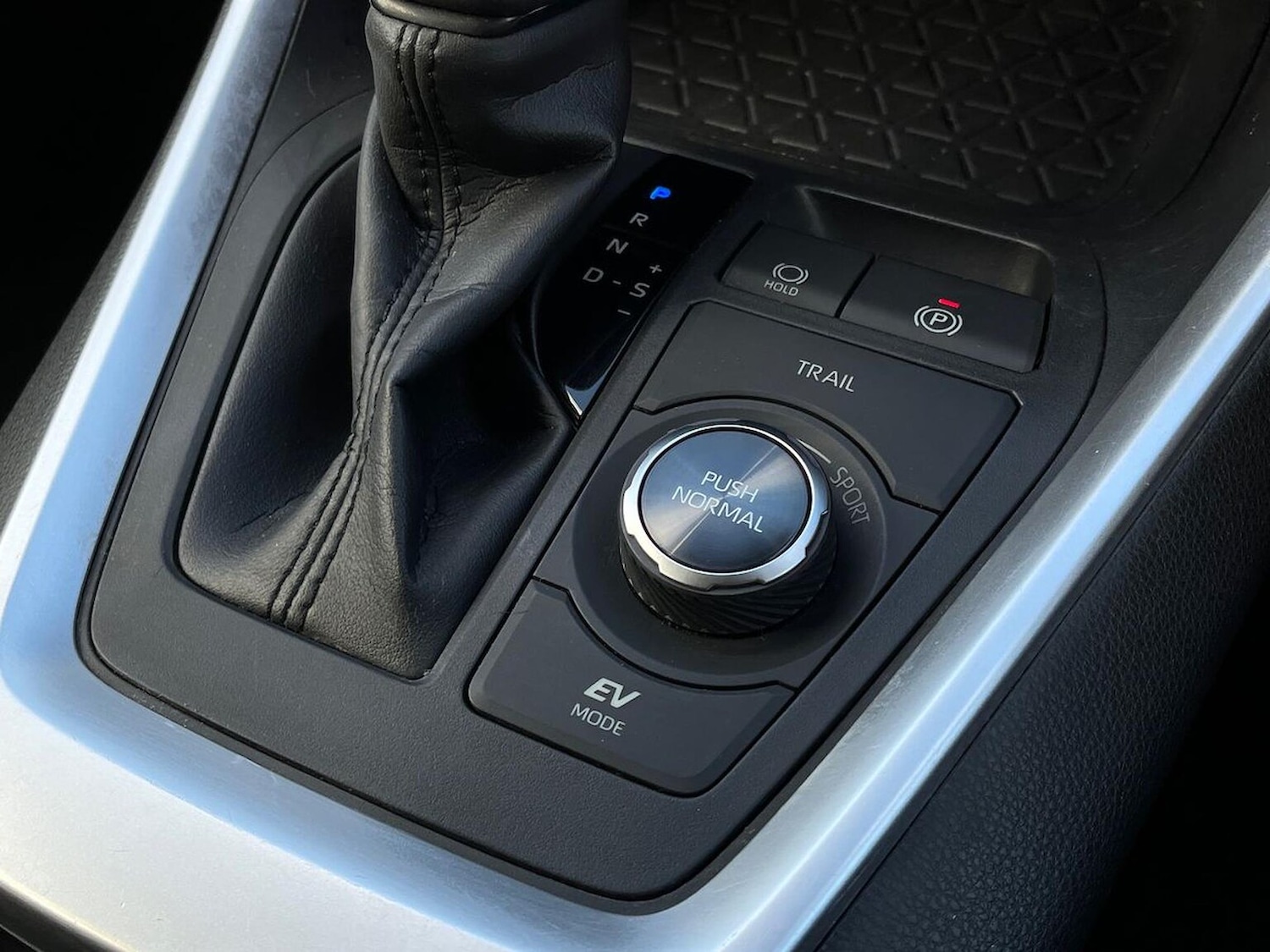 Used Toyota RAV4 2021 for sale - 76588634: Photo 30