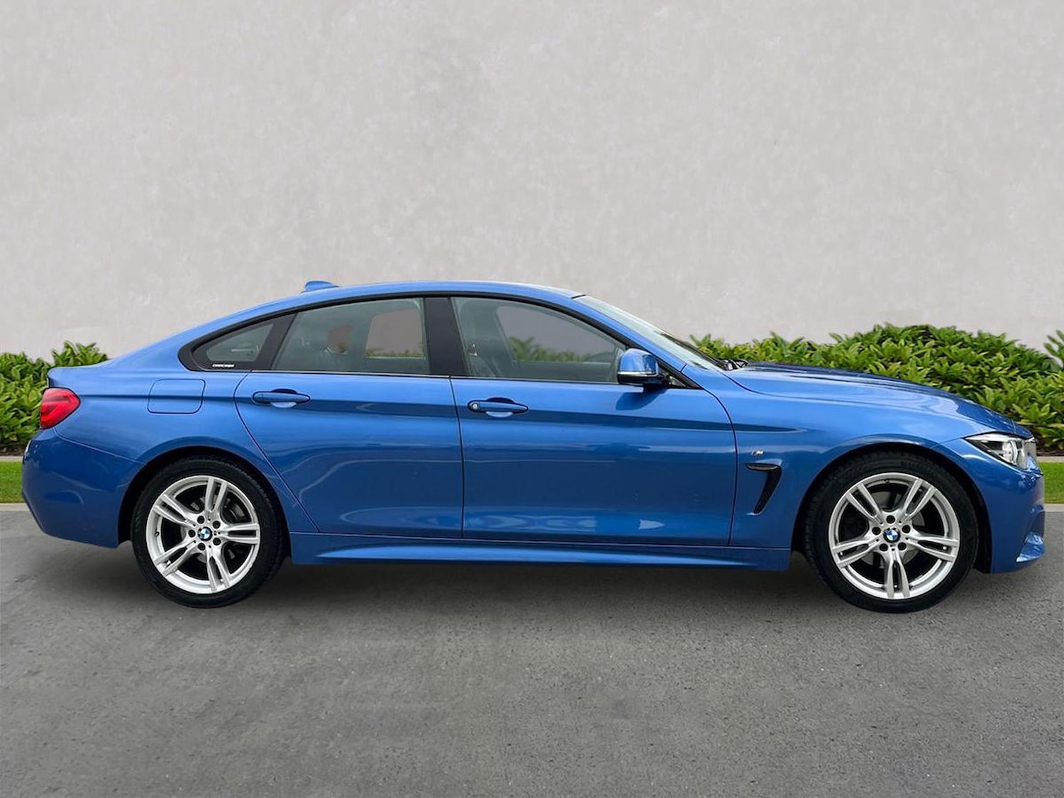 Used BMW 4 Series 2018 for sale - 76335136: Photo 3