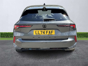 Used Vauxhall Astra 2024 for sale - 78703600: Photo
