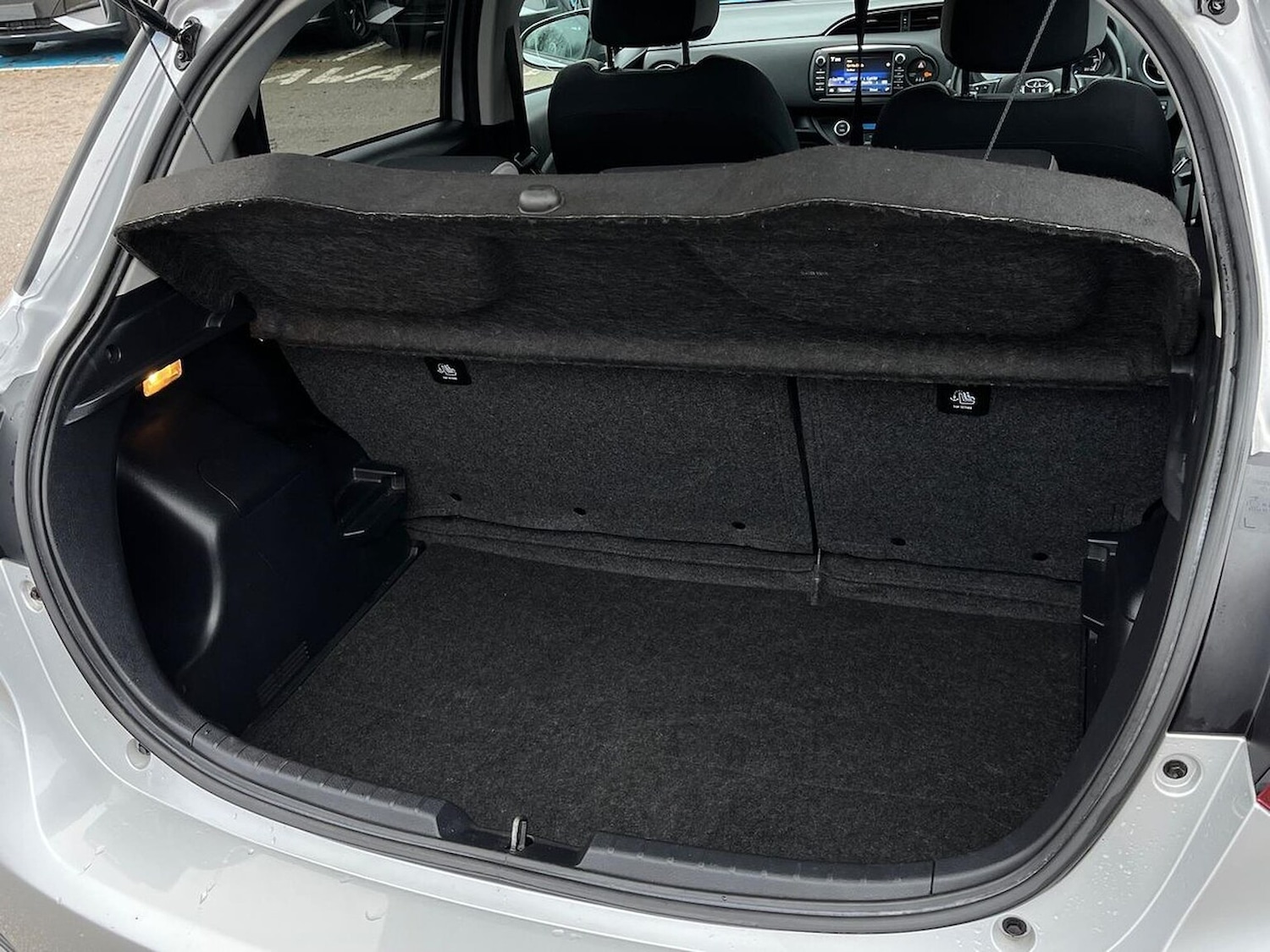 Used Toyota Yaris 2020 for sale - 77024247: Photo 18