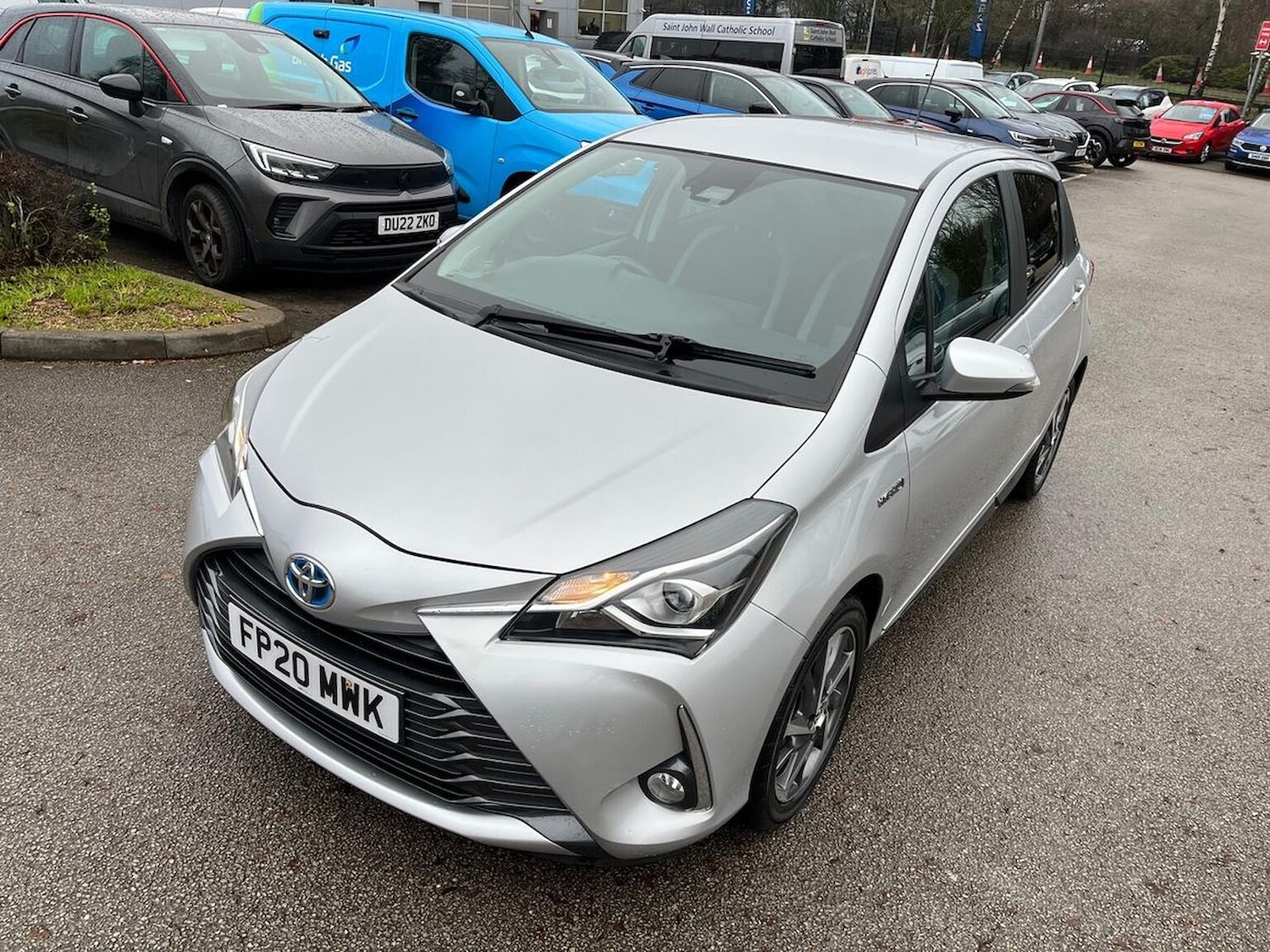 Used Toyota Yaris 2020 for sale - 77024247: Photo 41