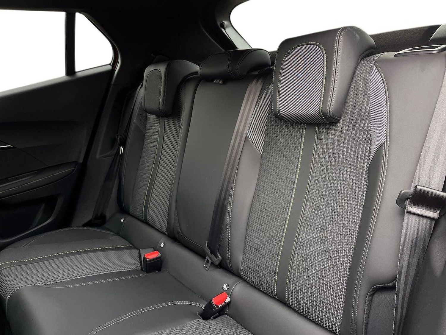 Used Peugeot 2008 2022 for sale - 76422356: Photo 16