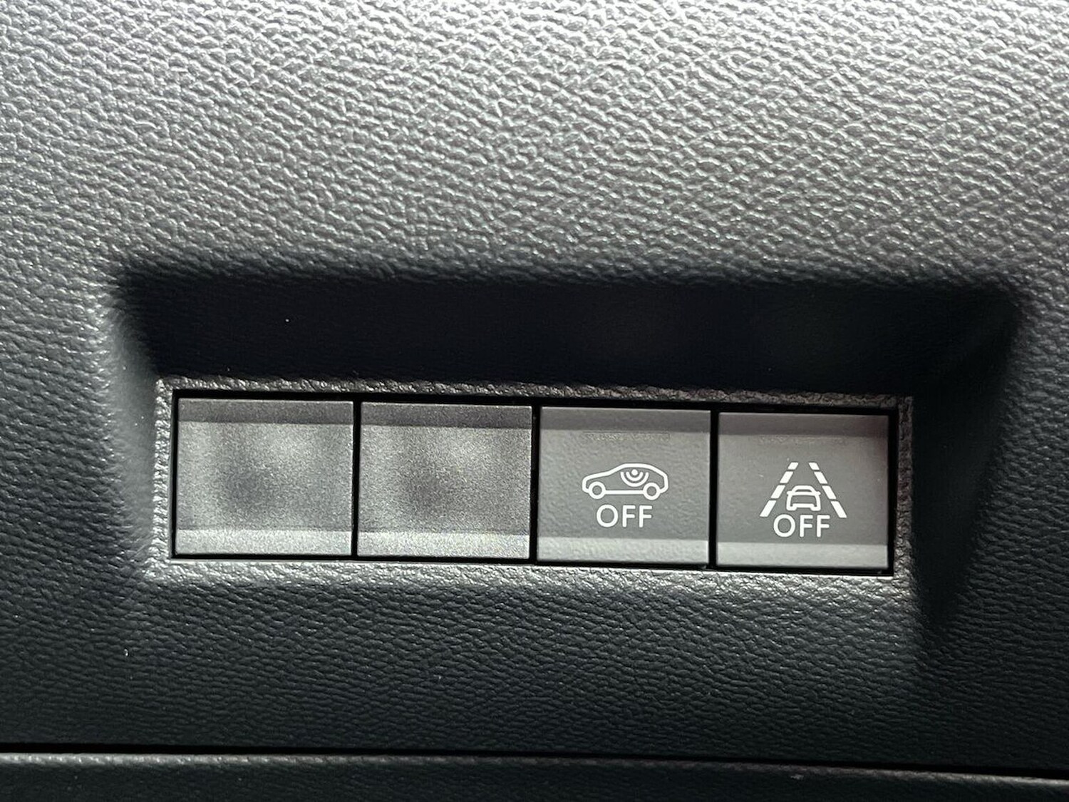 Used Peugeot 2008 2022 for sale - 76422356: Photo 22