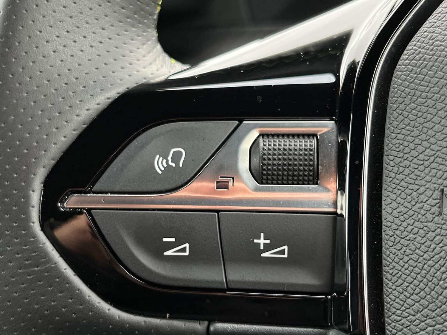 Used Peugeot 2008 2022 for sale - 76422356: Photo 26