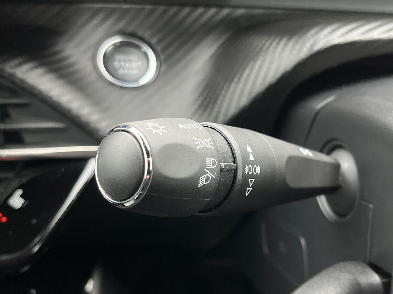 Used Peugeot 2008 2022 for sale - 76422356: Photo 28