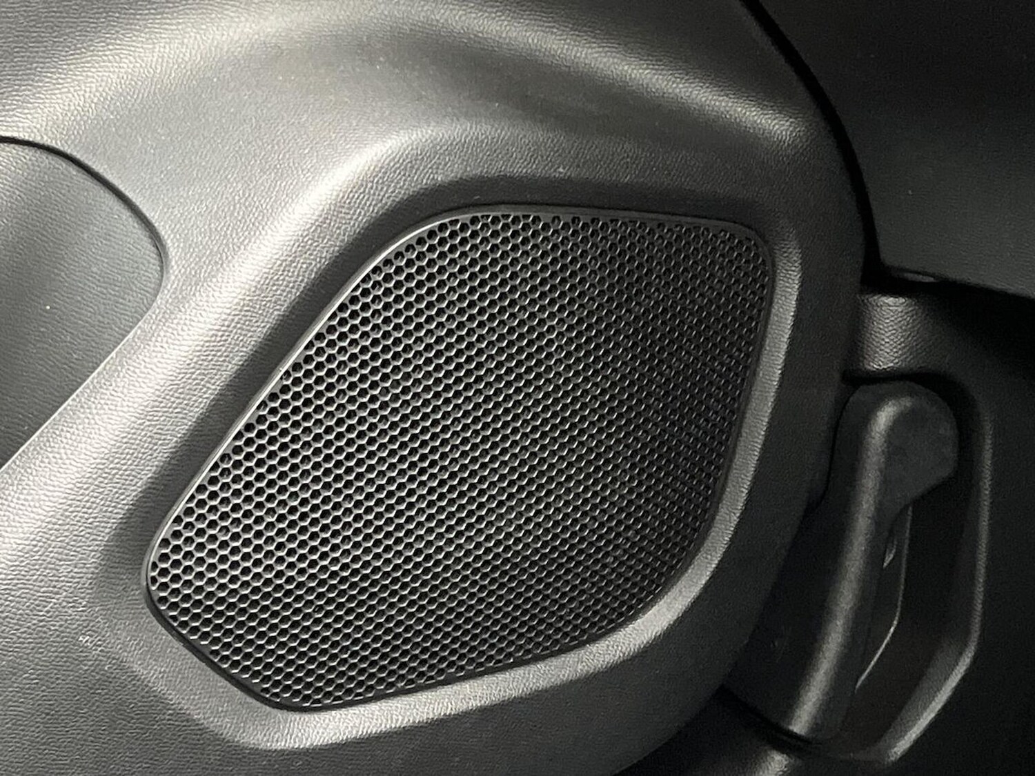 Used Peugeot 2008 2022 for sale - 76422356: Photo 31