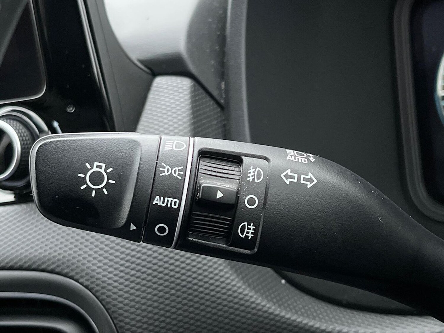 Used Hyundai KONA 2022 for sale - 77033513: Photo 29