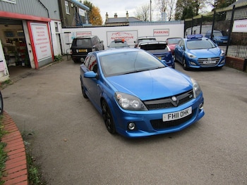 2011 - 2.0 T 16v VXR OPC 3-Door